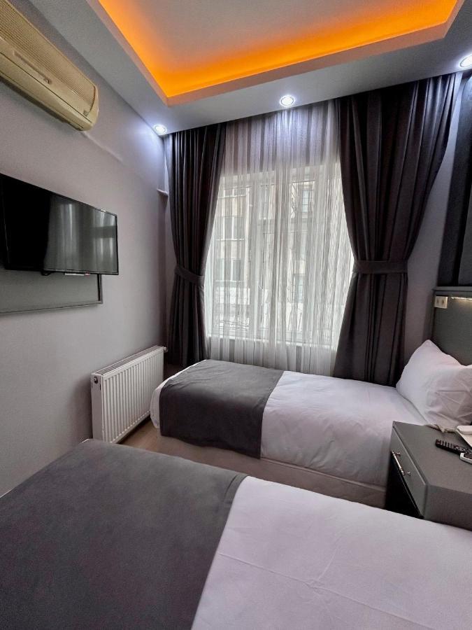 Crowned Plus Hotel Истанбул Екстериор снимка
