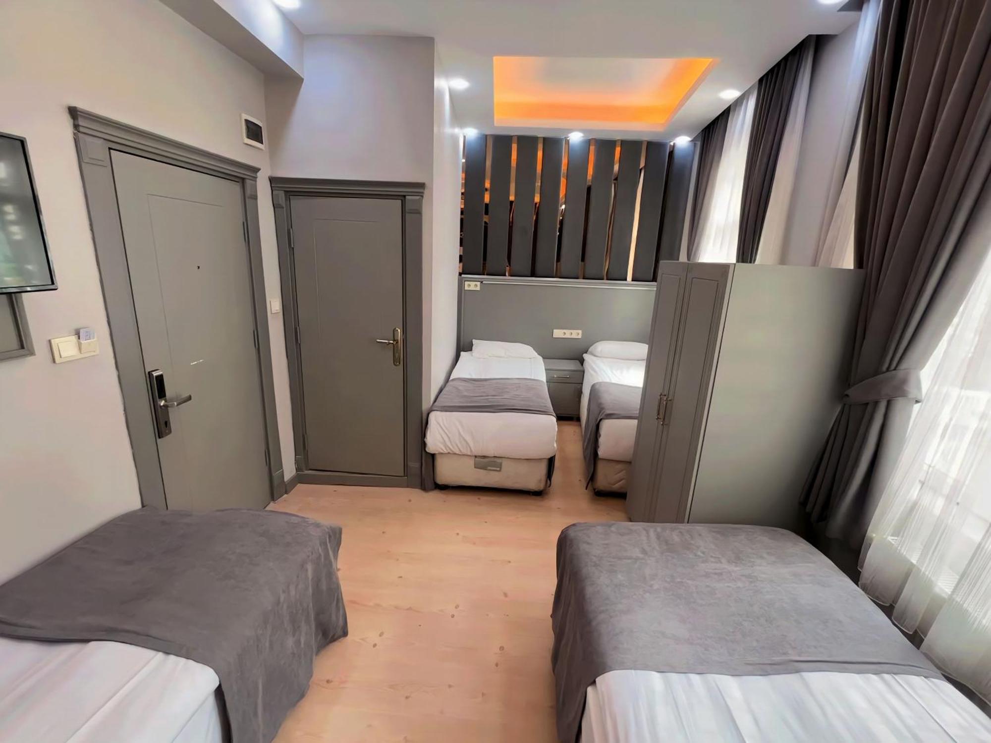 Crowned Plus Hotel Истанбул Екстериор снимка